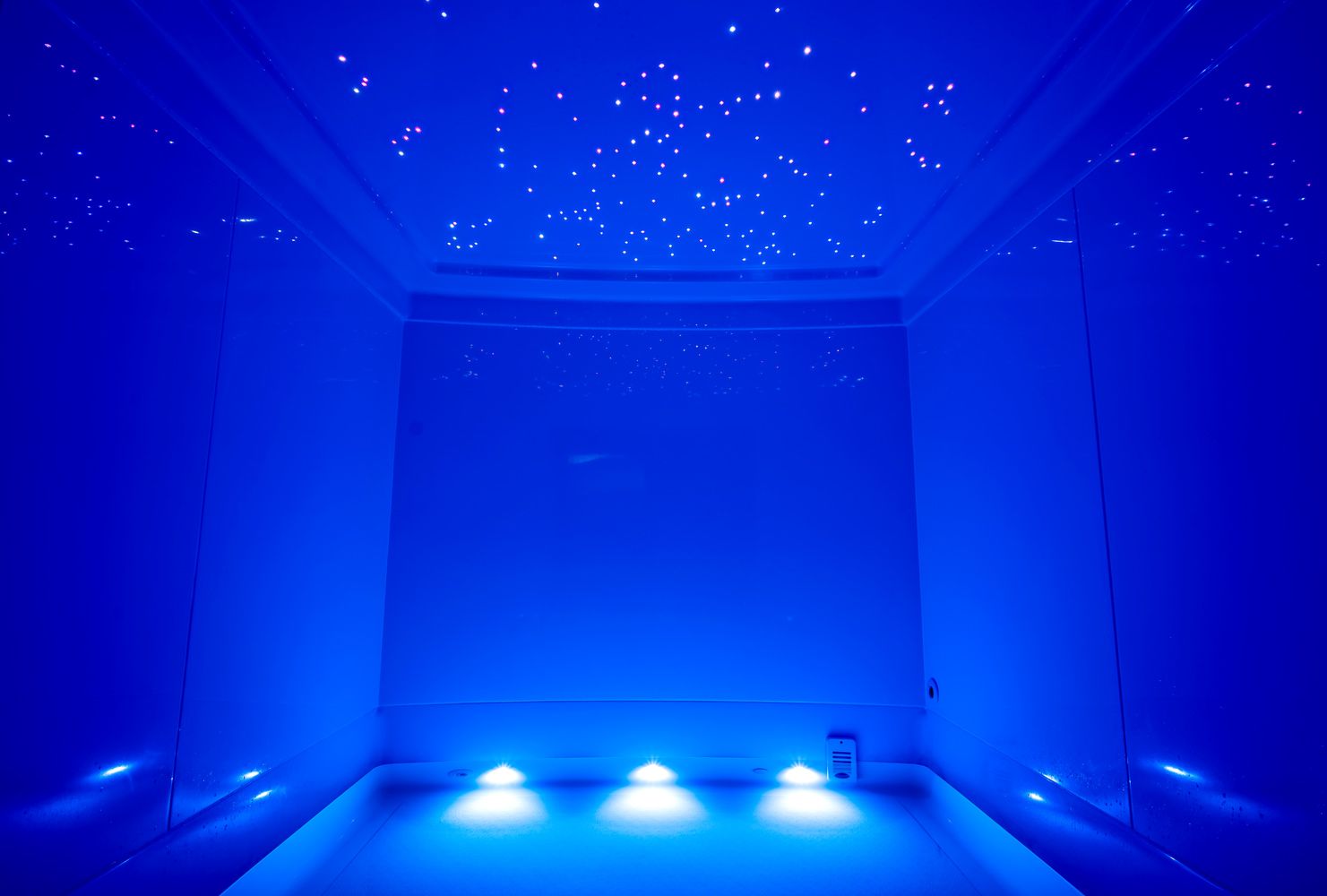 Bassin de flottaison relaxant chez Taranae à Toulouse